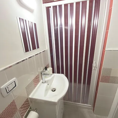 בית הארחה Palazzo Castelli Zisa 3*