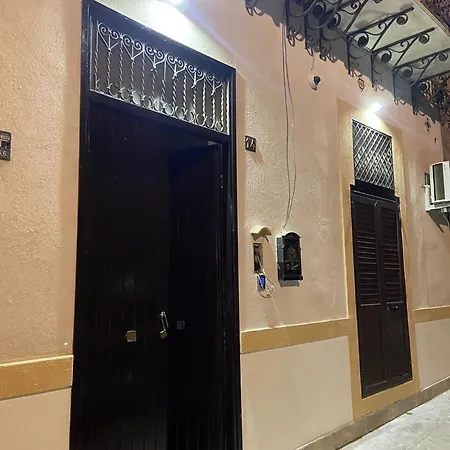 בית הארחה Palazzo Castelli Zisa 3*